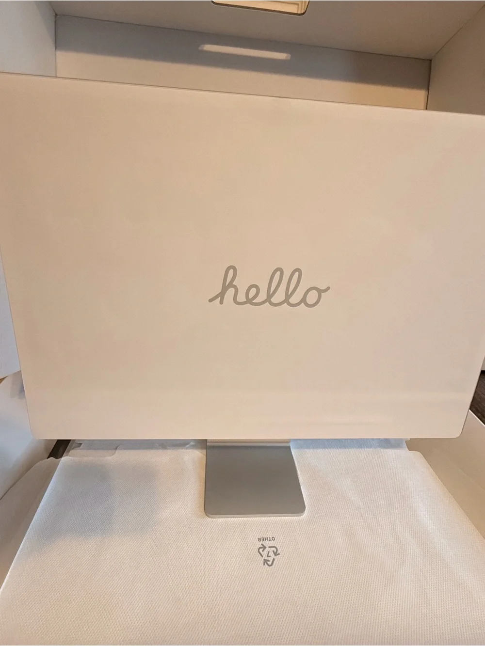 Apple iMac Desktop - Silver Aluminum Finish